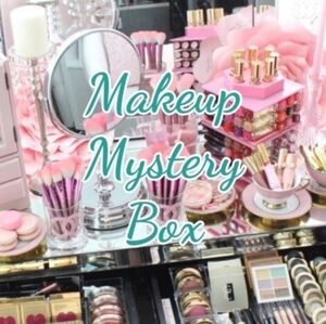 Makeup/Skincare Mystery Box/ 9 FULL SIZE ITEMS/ 2 BOX ONLY AVAILABLE 🥰
